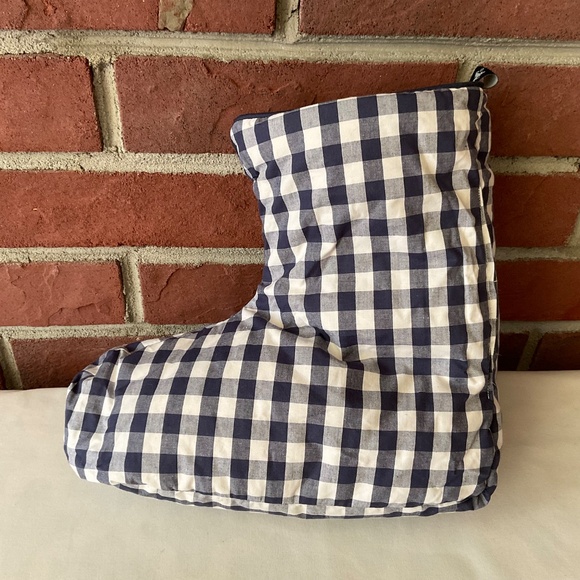 Hastens Down Boots Luxury Slippers Size M NWOT - Picture 15 of 16
